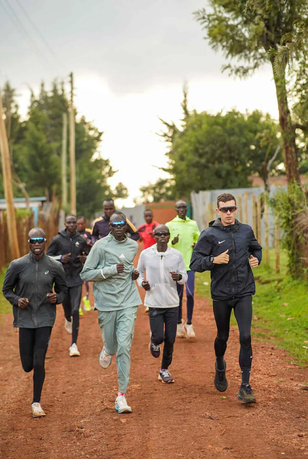 Ο «εισβολέας» των αποστάσεων: Πώς ο Amadeus Clements σε 14 μήνες άλλαξε τα δεδομένα - «Δεν υπάρχει προπονητής που να θέλει περισσότερο από εμένα να γίνω πρωταθλητής με ρεκόρ» - Α΄μέρος runbeat.gr 
